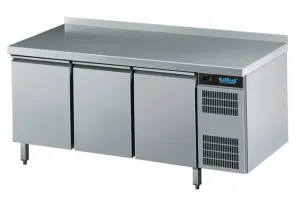Stół chłodniczy GM 1/1 3-drzwiowy  z własnym chłodzeniem AKT EK731 1601