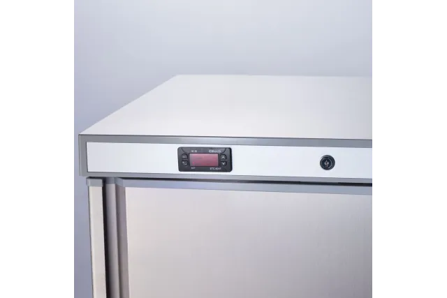 Szafa mroźnicza ze stali nierdzewnej, wnętrze z ABS, V 129 l Stalgast 880176