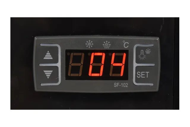 Witryna chłodnicza 100l 68x45x67 czarna Yato YG-05020