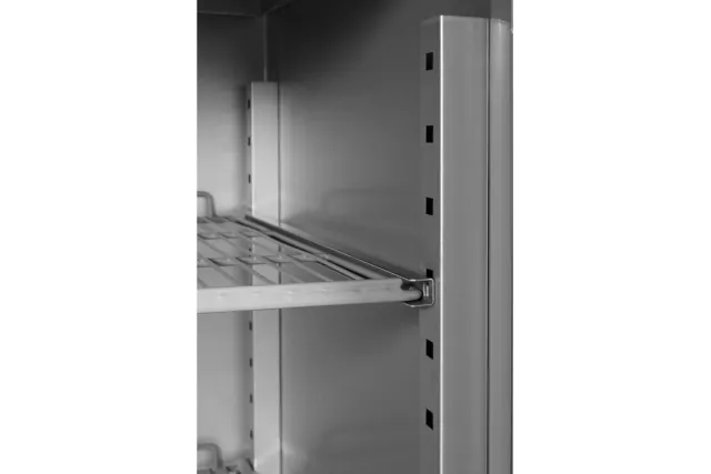 Szafa chłodnicza  gn 2/1 650l przeszklona
 Yato YG-05225