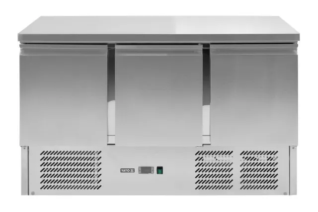 Stół chłodniczy 3-drzwiowy - linia 700 Yato YG-05300