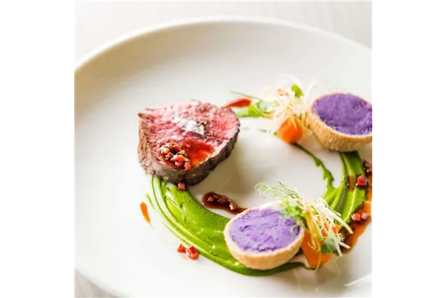 Talerz bez rantu Crema 210 mm Fine Dine 770344