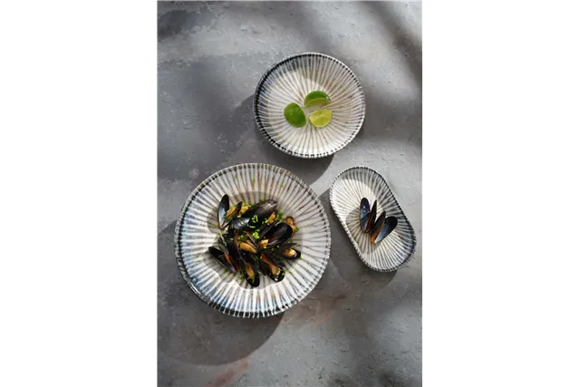 Talerz trójkątny Ammonite 190 mm Fine Dine 200285