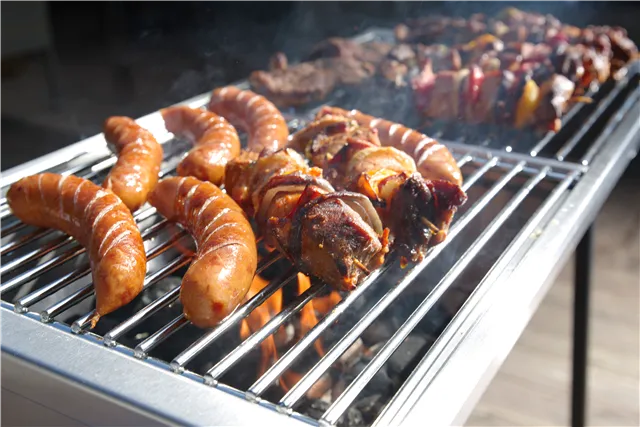 Grill na węgiel drzewny Patio, 770x380x760mm Hendi 150603