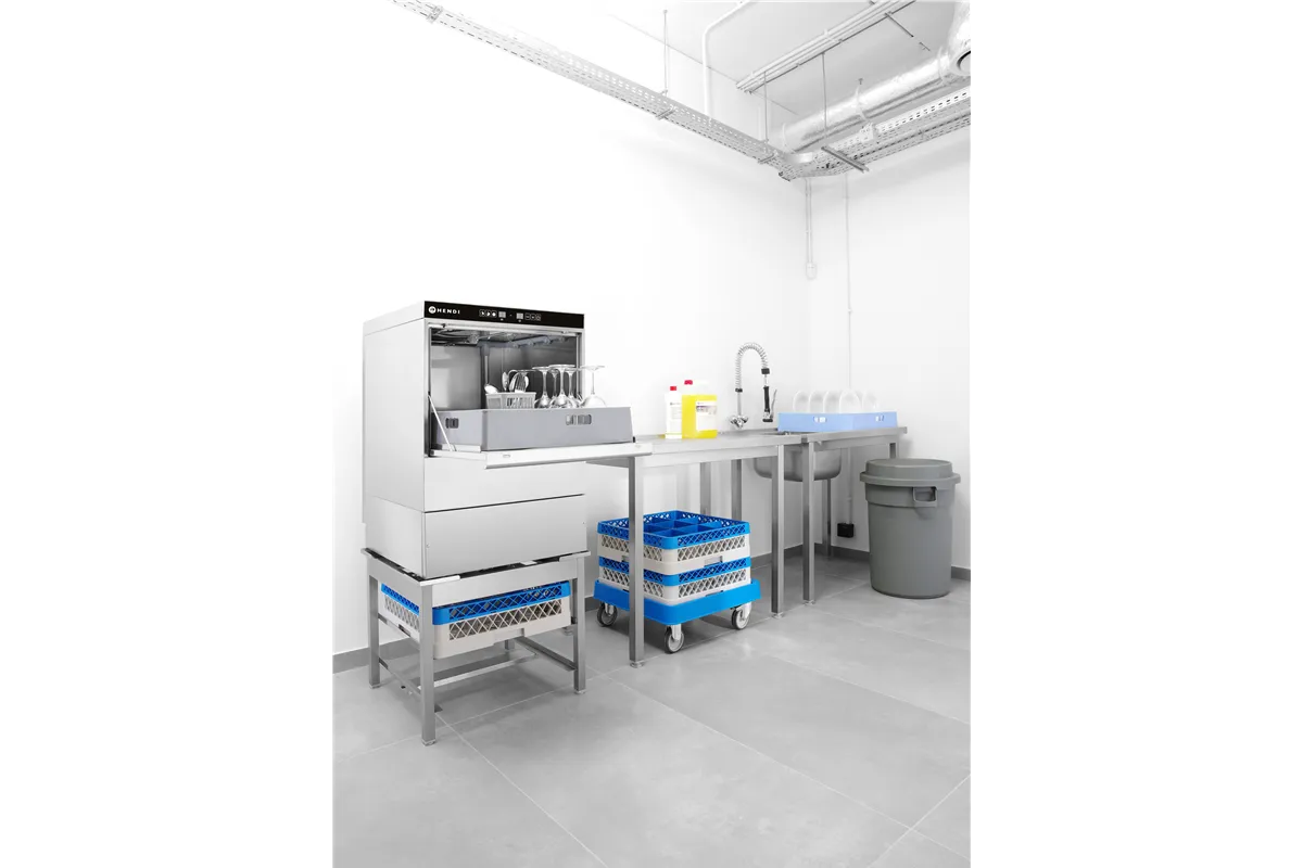 Zmywarka do naczyń 50x50 – sterowana elektronicznie, 400V/6600W, 570x600x830mm Hendi 231753