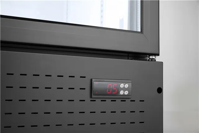 Lodówka barowa z podświetlanym panelem, 2-drzwiowa, 512L, czarny, 220-240V/510W, 1120x585x1900mm Arktic 233795