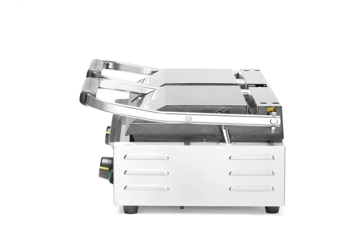 Grill kontaktowy podwójny, 1/2 gładka, 1/2 ryflowana, 230V/3600W, 570x375x216mm Hendi 263907