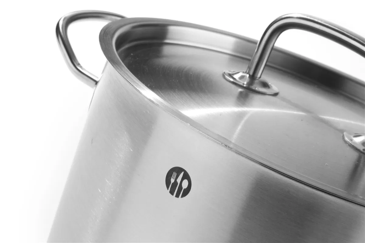 Garnek wysoki z pokrywką, Kitchen Line, 2,8L, ⌀160x140mm Hendi 837108