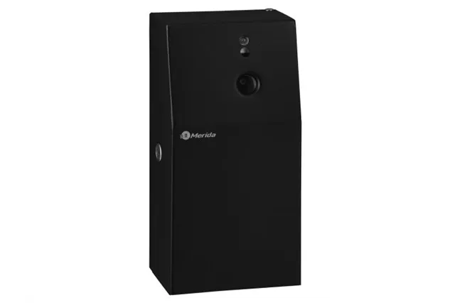 Obudowa odświeżaczy powietrza MERIDA STELLA BLACK LINE, czarna
 Merida GSC018