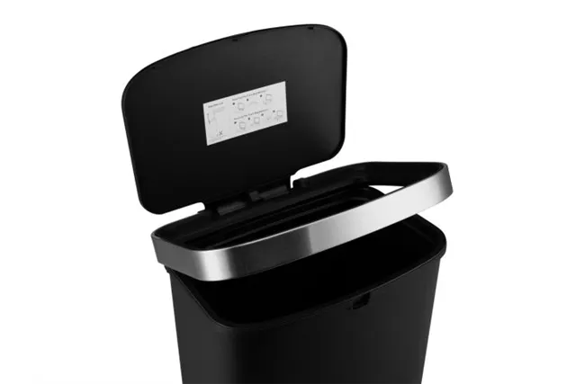Kosz pedałowy MERIDA ECO PAPER, pojemność 50 l, tworzywo sztuczne, czarny
 Merida KJC410
