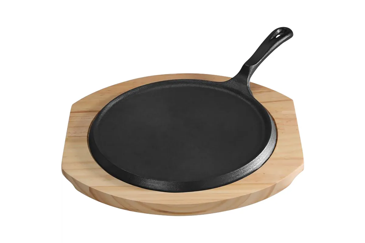 Patelnia żeliwna z podstawą drewnianą, rant niski, Ø 255 mm Stalgast 049018