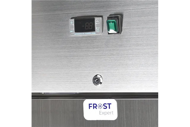 Szafa chłodnicza ze stali nierdzewnej na nóżkach, Frost, GN 2/1, V 460 l Stalgast 835622