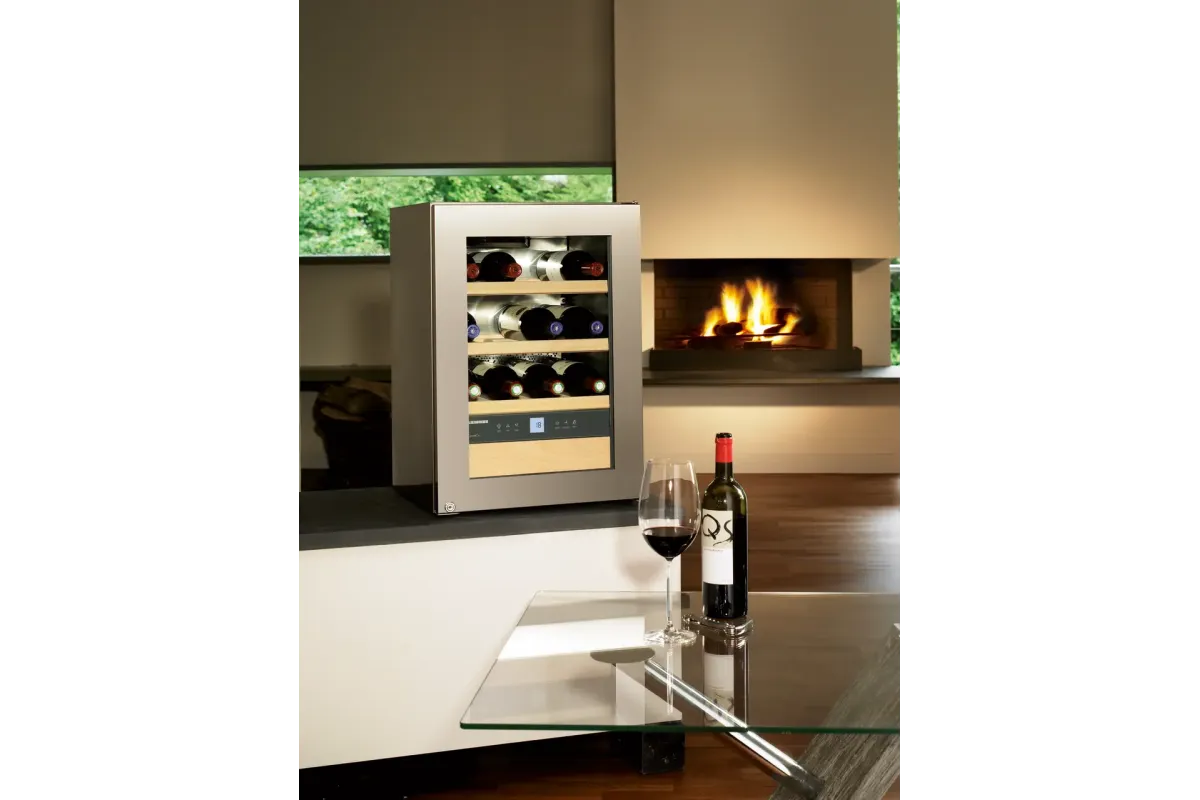 Szafa do przechowywania wina 56 l 61,2x42,5x47,8 cm Liebherr WKes653